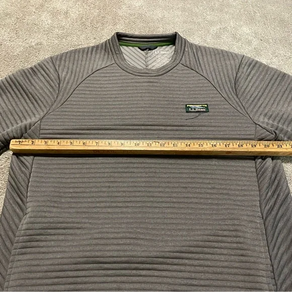 L.L. Bean Gray Ribbed Crewneck with Green Trim - Picture 13 of 16